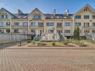 Таунхаус, 496.3 м², 2 сотки