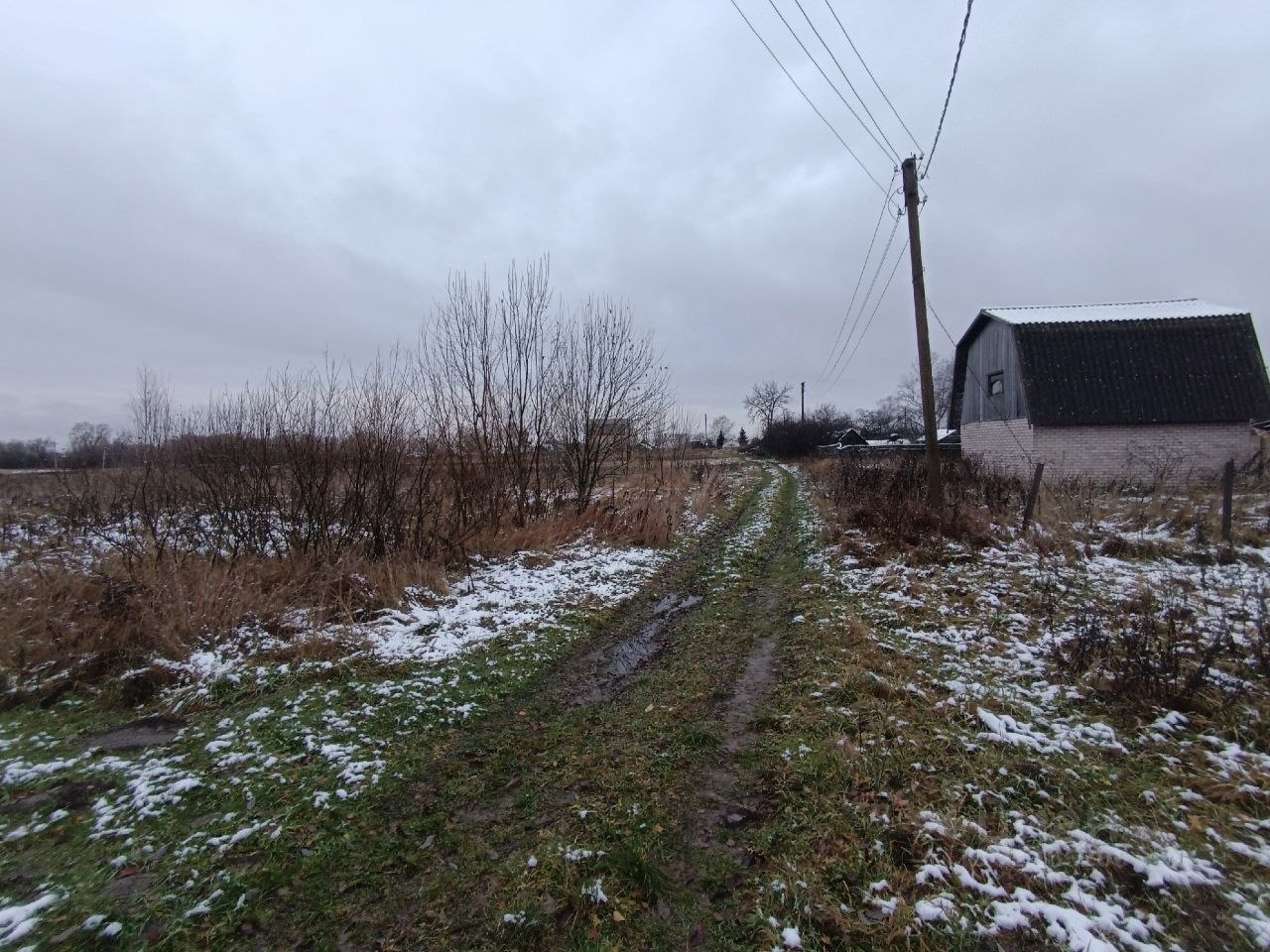 Купить загородную недвижимость в деревне Липицы в Новгородском районе в  Новгородской области — 27 объявлений о продаже загородной недвижимости на  МирКвартир с ценами и фото