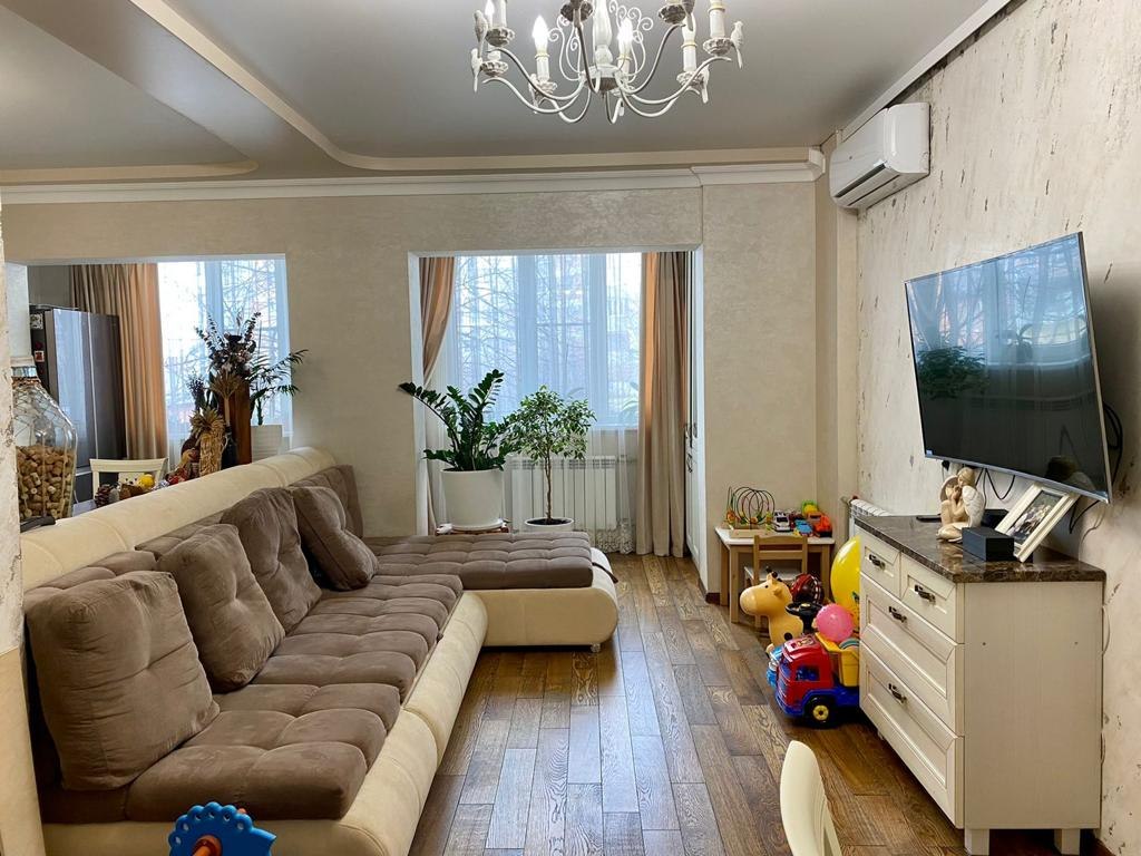 Купить квартиру лермонтов ставропольский. 10 Комнатная квартира.
