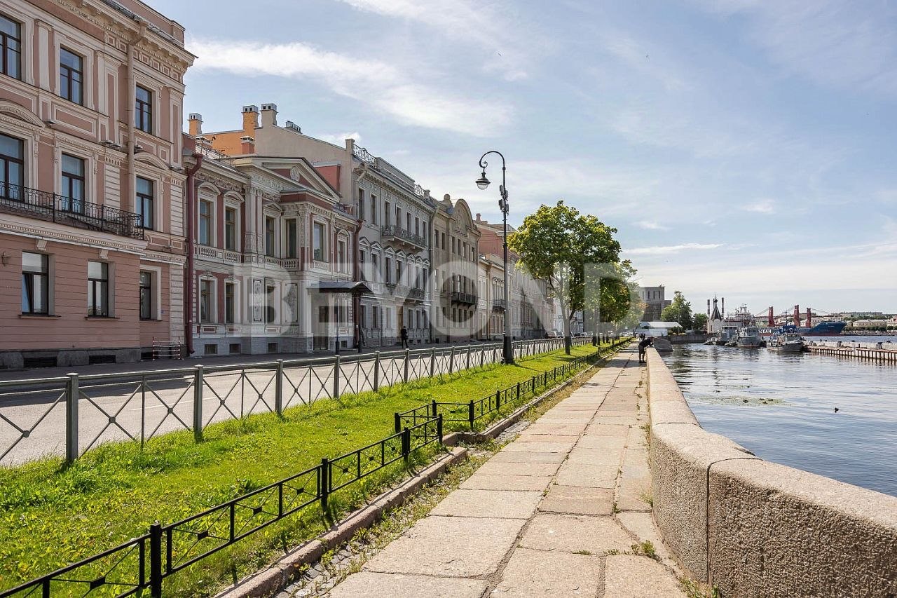 Купить дом на Английской набережной в Санкт-Петербурге — 35 объявлений о  продаже загородных домов на МирКвартир с ценами и фото