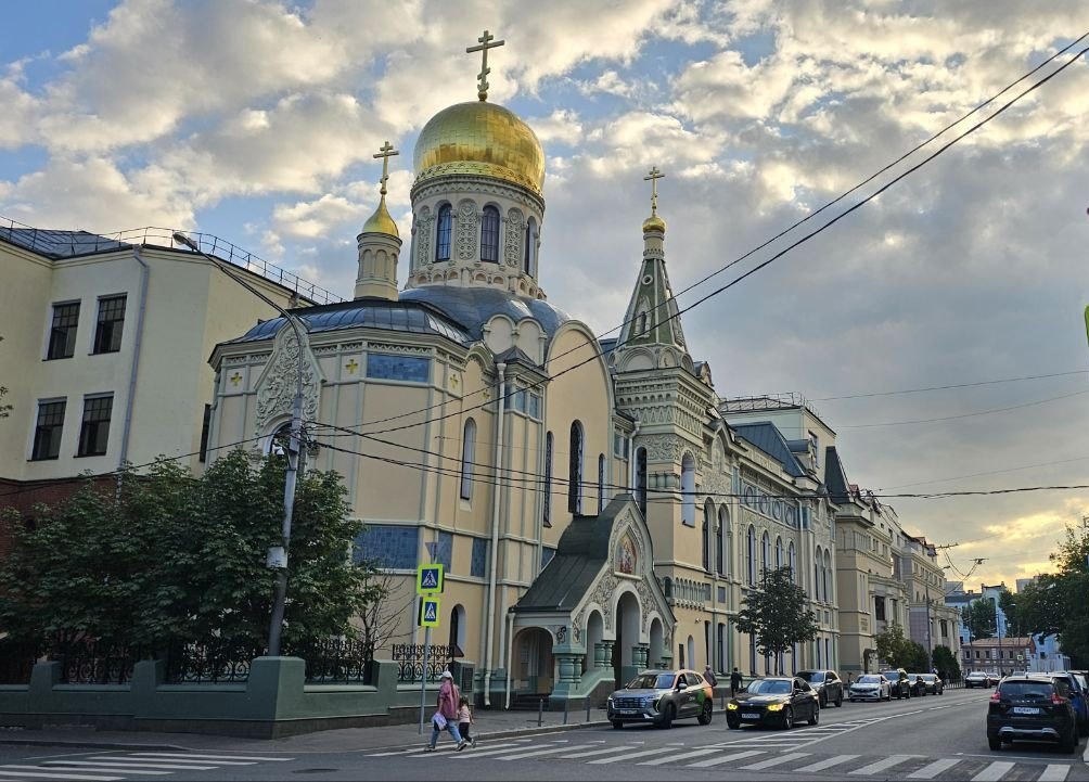 Церковь Взыскания Погибших на Зацепе. Фото: Мир Квартир