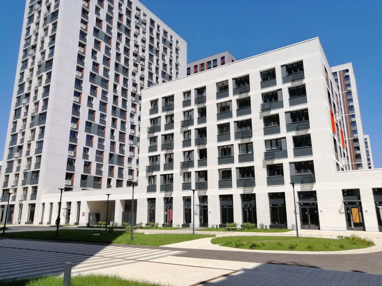 Реновация существенно повысит среднюю по Москве этажность застройки. Фото: