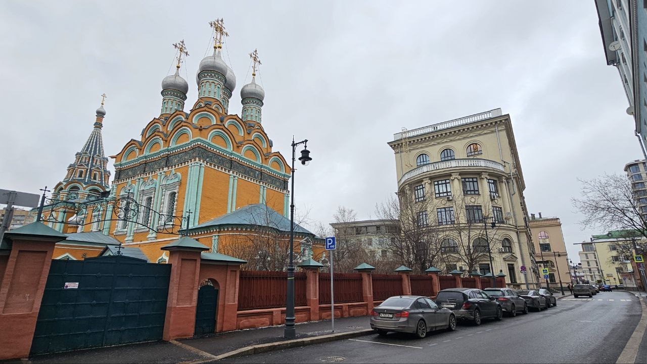Старомонетный начинается у Кадашёвской набережной и идет до Большой Полянки. Фото: Мир Квартир