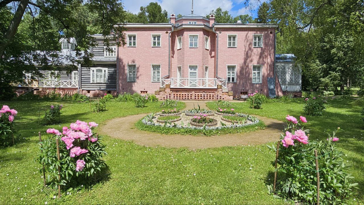 Усадьба Тютчевых Мураново. Фото: Мир Квартир