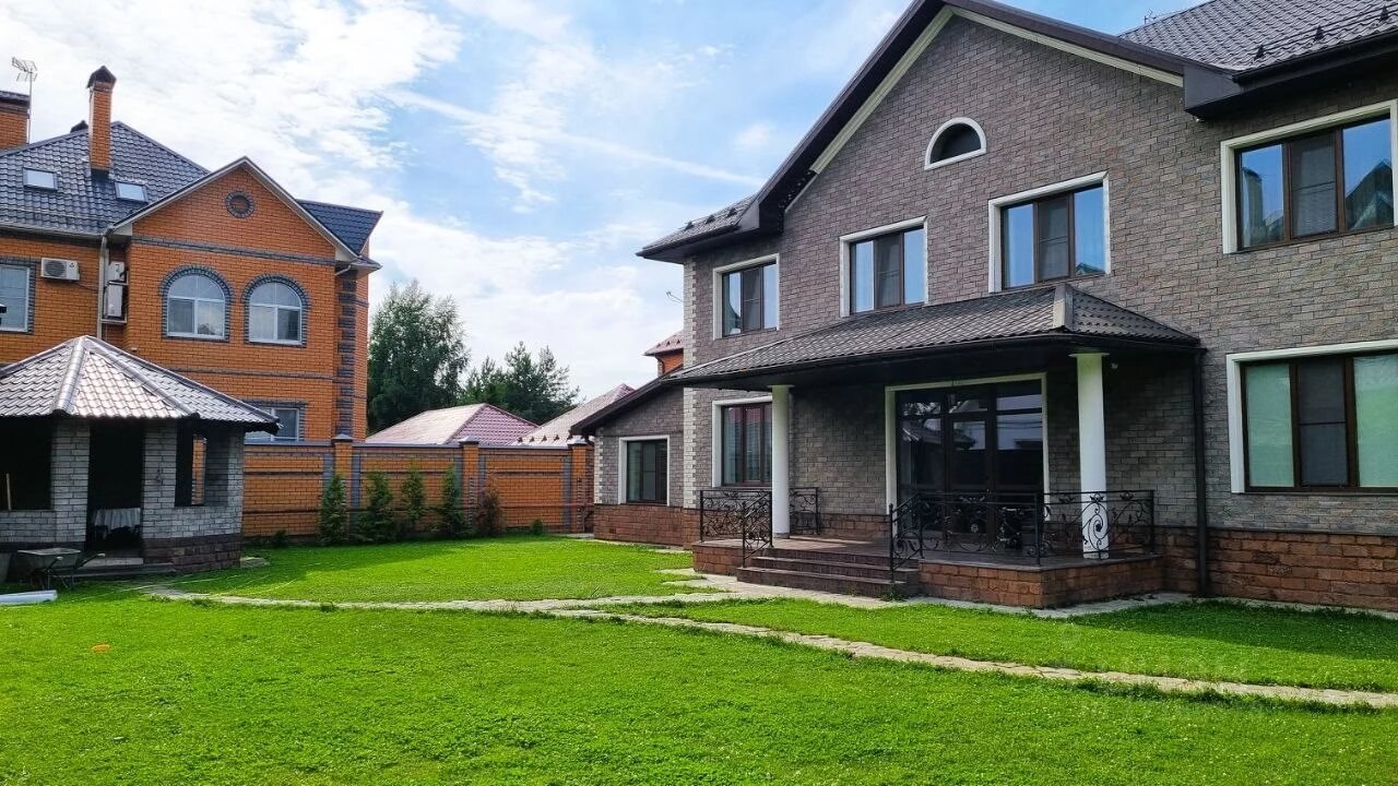 Настоящая гостиница с бассейном. Фото: Мир Квартир